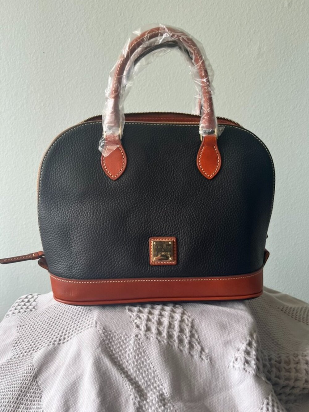 Dooney & Burke Pebble Grain Zip Zip Satchel - Picture 1 of 6